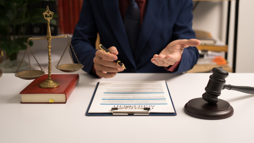 La force obligatoire du contrat : un principe fondamental en droit civil